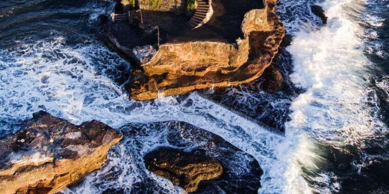 bali-tanah-lot-temple-tour