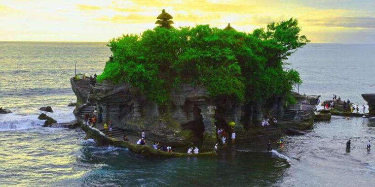 bali-tanah-lot-temple-tour