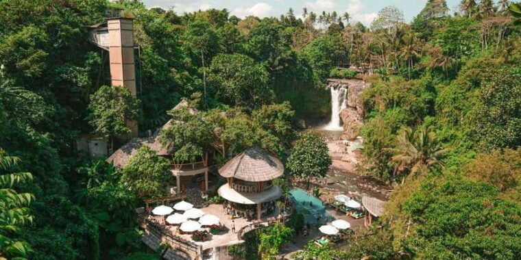 bali-tegenungan-kanto-lampo-and-tibumana-waterfall-tour