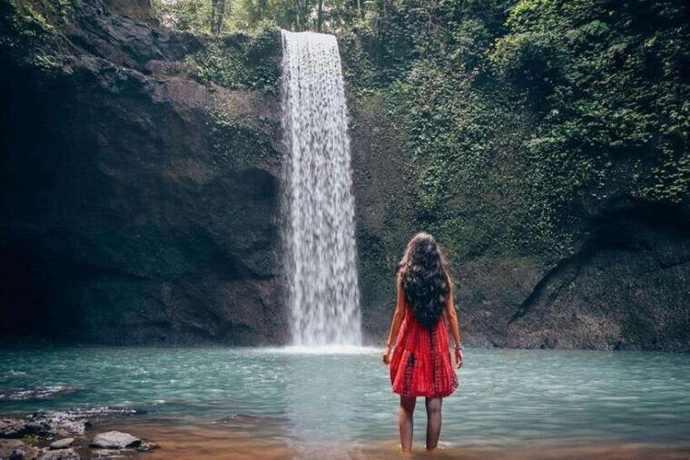 bali-tegenungan-kanto-lampo-and-tibumana-waterfall-trip