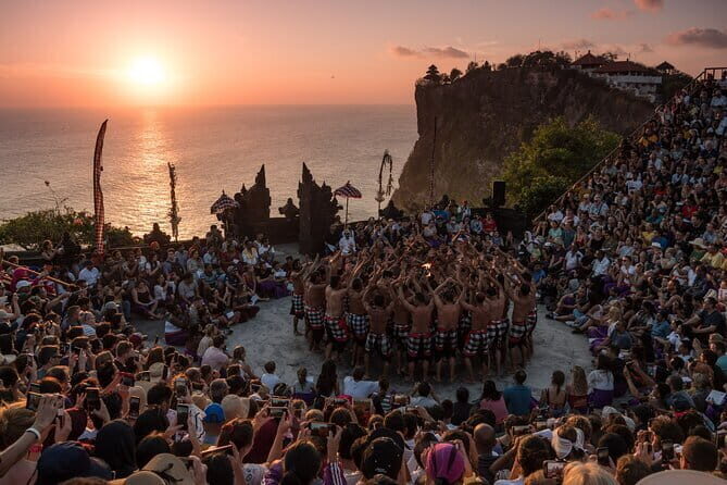 Bali: The Best Uluwatu Sunset, Kecak Dance and Dinner in Jimbaran - Key Points
