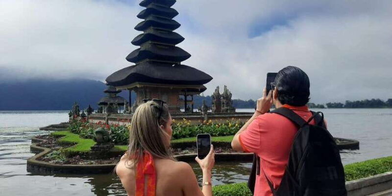 bali-the-most-iconic-temple-of-ulun-danu-beratan