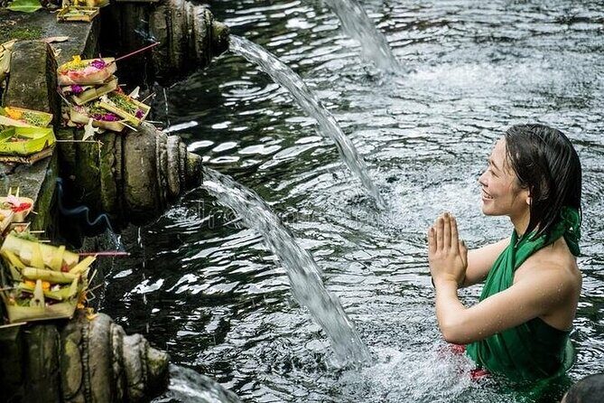 Bali Tirta Empul Tours Experience with Spiritual Cleansing - Key Points