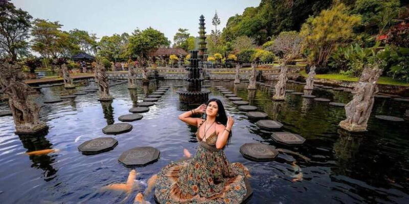 bali-tirta-gangga-taman-ujung-and-cepung-waterfall-trip