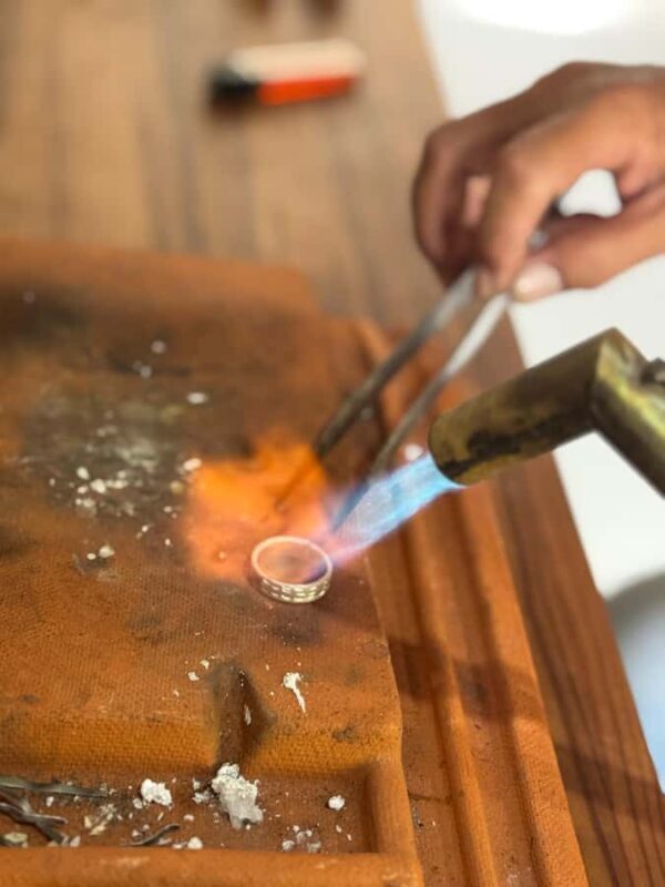 Bali: Traditional Jewelry Making Class in Nusa Penida - Unraveling the Experience: What to Expect