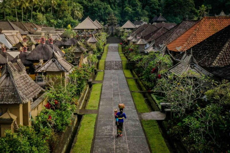 bali-trunyan-cemetery-hot-springs-and-penglipuran-village