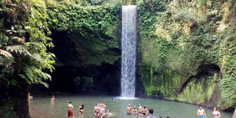 bali-trunyan-cemetery-hot-springs-and-penglipuran-village