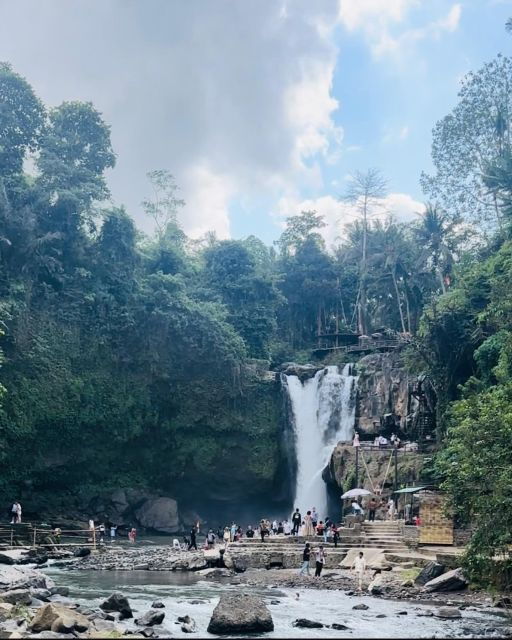 bali-ubud-monkey-forest-waterfall-temple