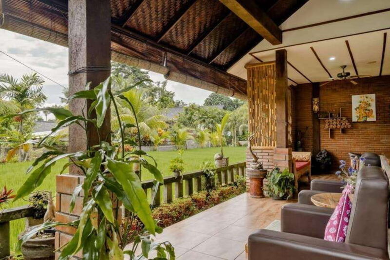 bali-ubud-traditional-balinese-massage-scrub-flowerbath