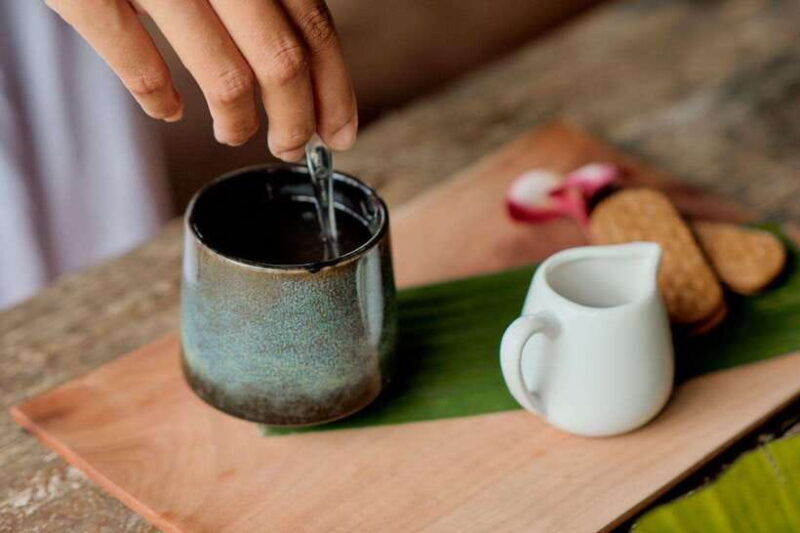 bali-ubud-traditional-balinese-massage-with-flower-bath