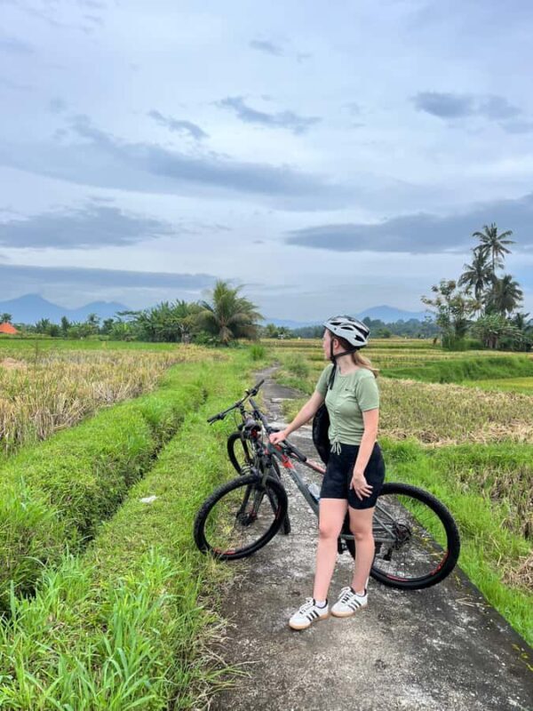 Bali: Ubud Village Cycling Tour with Lunch and Swim - FAQs