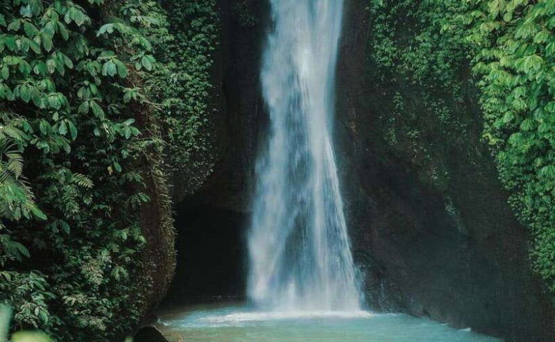 bali-ulun-danu-beratan-temple-and-unesco-rice-terrace-tour