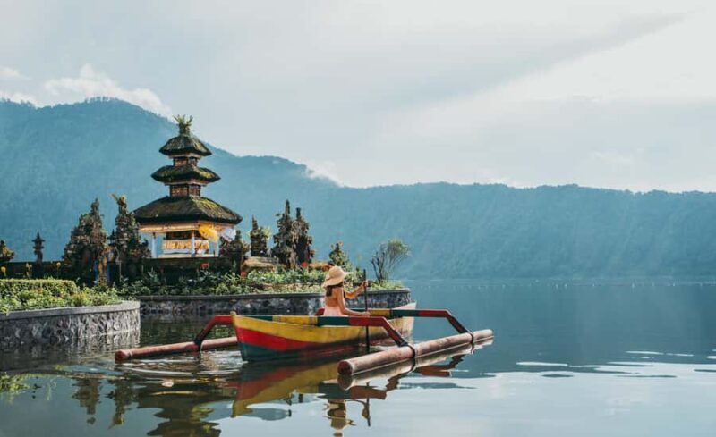 Bali: Ulun Danu Temple, Gitgit Waterfall & Lovina Beach Tour - Gitgit Waterfall