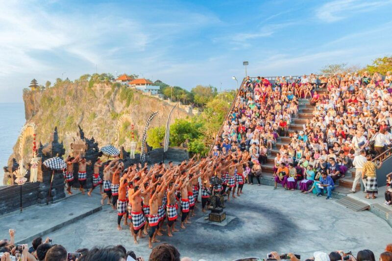 bali-uluwatu-kecak-and-fire-dance-show-entry-ticket
