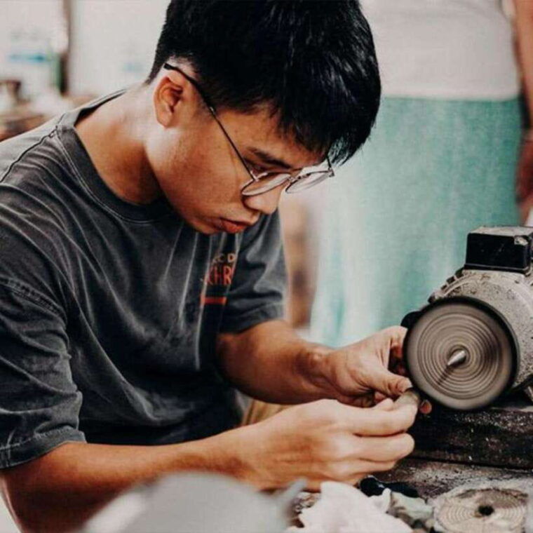 bali-uluwatu-make-your-own-silver-jewelry-class