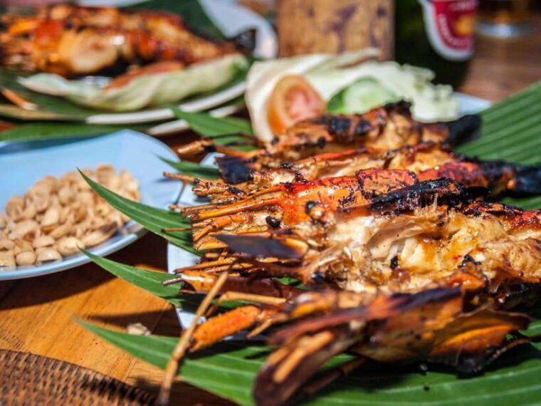 bali-uluwatu-temple-kecak-dance-and-jimbaran-dinner-tour
