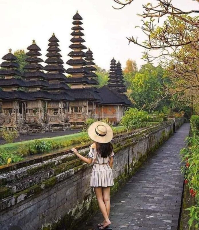 Bali UNESCO Trip : Ulundanu, Taman ayun & Tanah lot Temple - An In-Depth Look at the Itinerary and Highlights