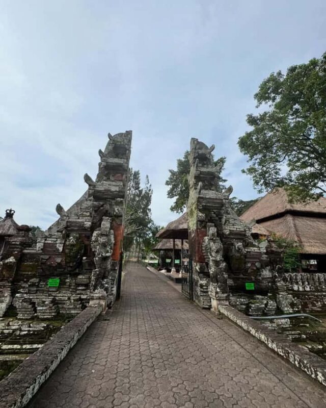 Bali UNESCO Trip : Ulundanu, Taman ayun & Tanah lot Temple - FAQ
