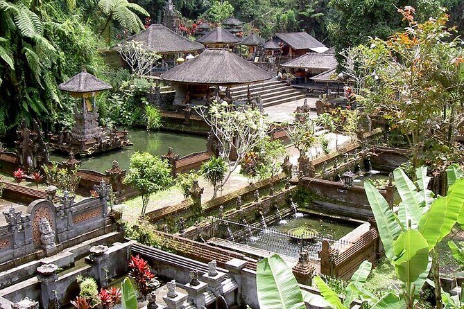 Bali Volcano & Ubud Day Tour  Temples, Rice Terraces & Lunch - Lunch with a Volcano View