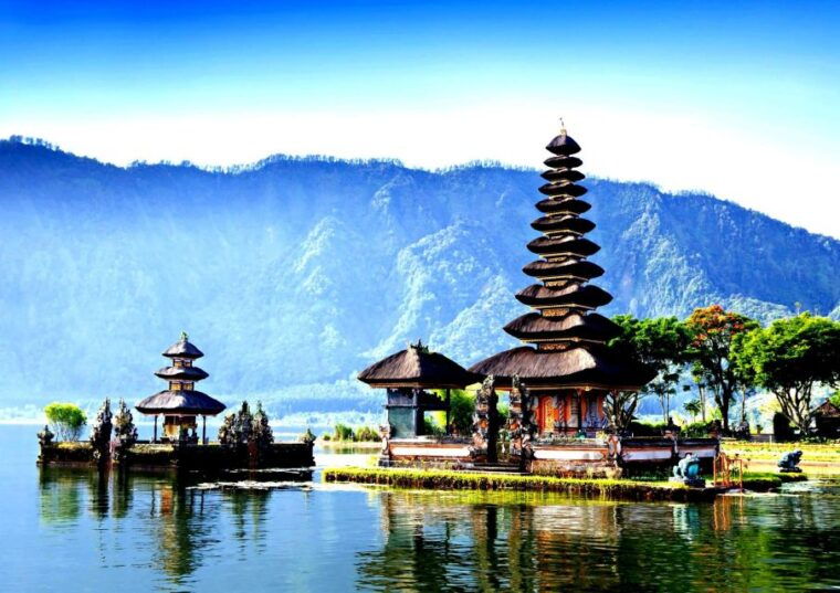 bali-water-temple-waterfalls-and-unesco-rice-terraces-tour