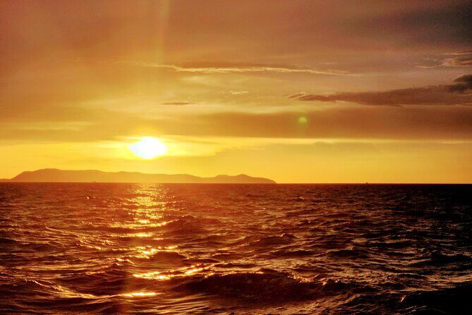 Baliblue Sunset Carnival - Yacht Party with Music and Dancer - FAQ