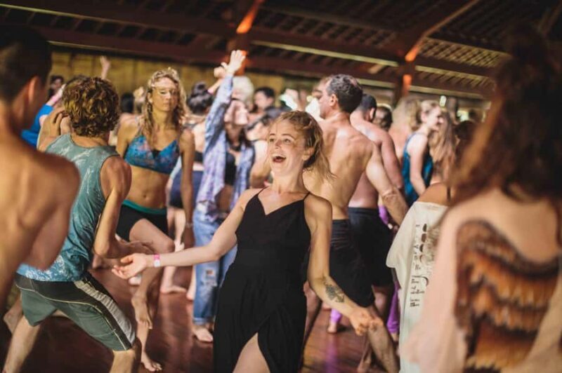 Bali:Ecstatic Dance into Trance - The Environment and Atmosphere