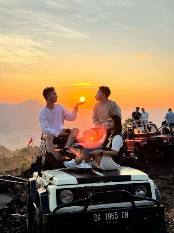 balimount-batur-sunrise-jeep-adventure-hot-springs