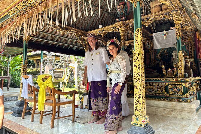 Balinese Couple or Family Celebration with Multilingual Guide - Hands-On Nasi Tumpeng Preparation
