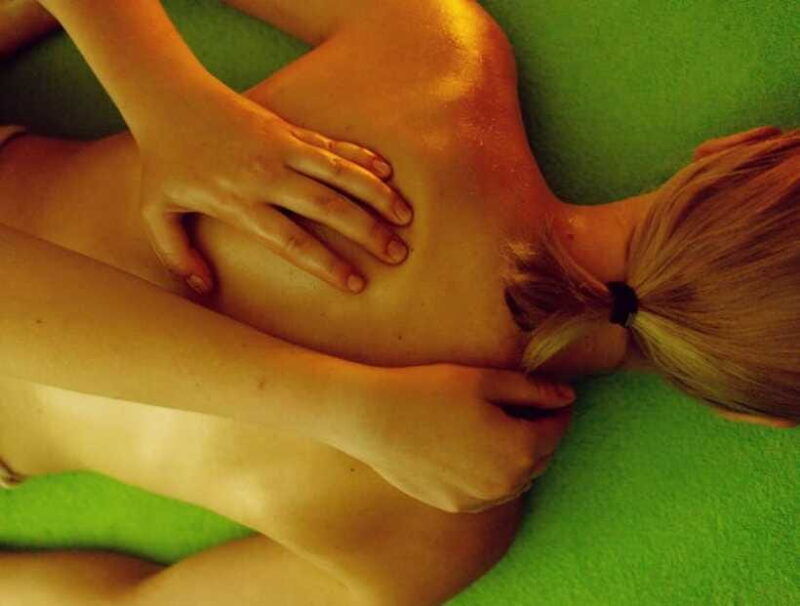 balinese-massage-experience-for-home-service
