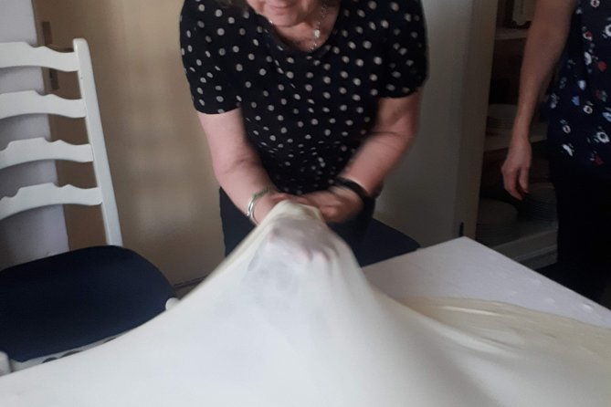 balkan-pita-making-culinary-experience