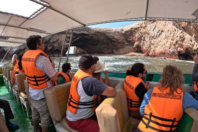 ballestas-islands-and-paracas-reserve-expedition-from-ica-group