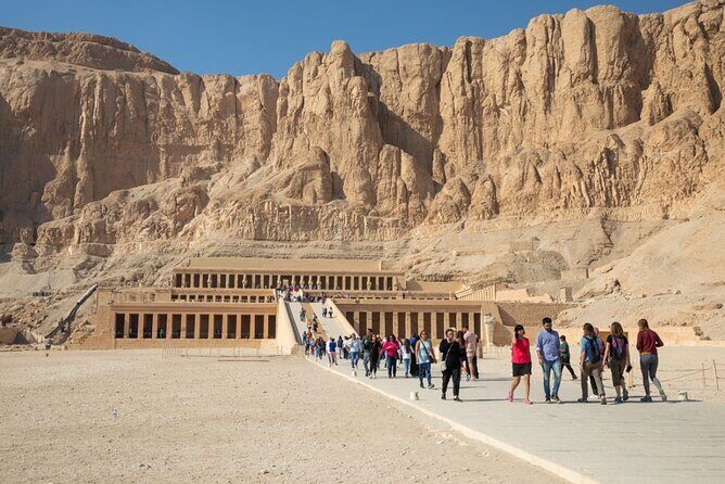 Balloon, East Bank, West Bank, and Valley of the Queens in Luxor - The East Bank Highlights: Karnak and Luxor Temples