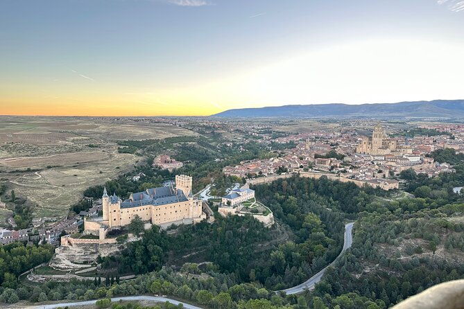 balloon-flight-at-sunrise-in-segovia