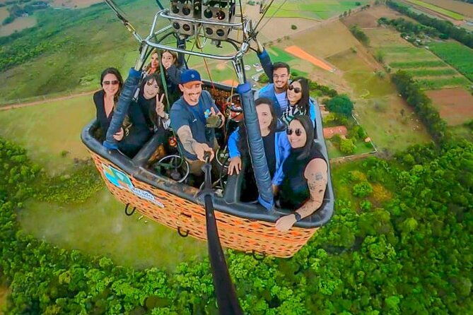 balloon-flight-in-pirenopolis