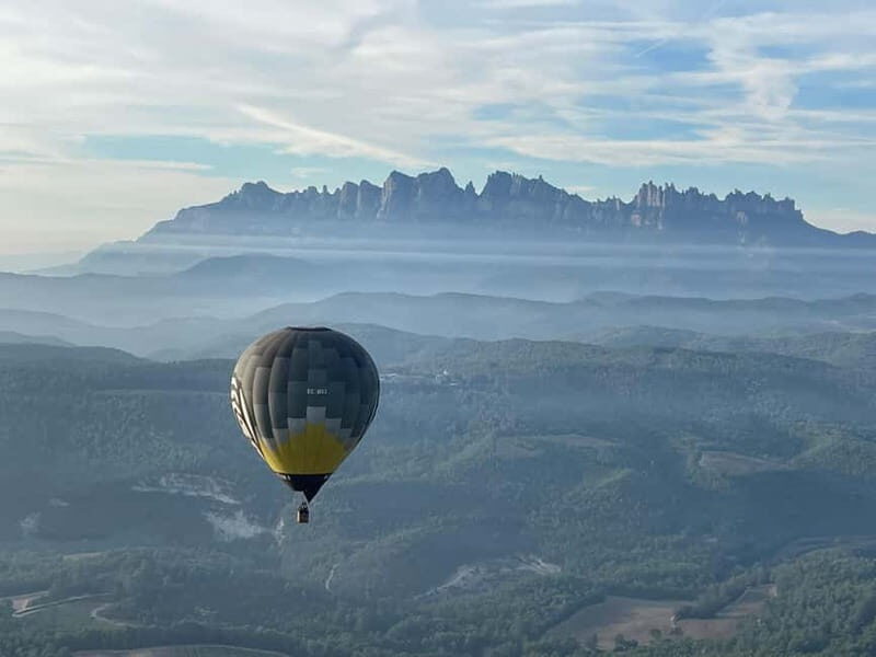 Balloon flight: panoramic view of Montserrat and Transport from Barcelona - Who Should Consider This Experience?