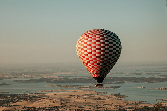 balloon-ride-with-champagne-toast-from-monsaraz