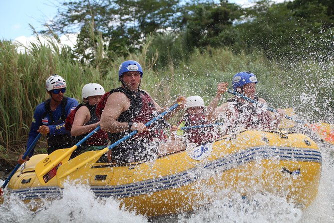 balsa-river-white-water-rafting-class-2-3-in-costa-rica