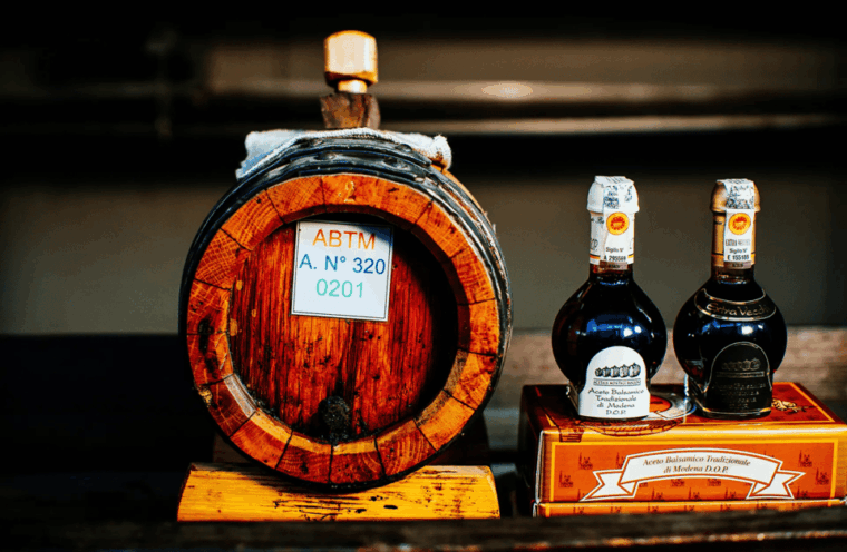 balsamic-vinegar-barrel-tour-tasting-in-modena-city-center