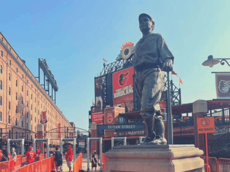 baltimore-baltimore-orioles-baseball-game-at-oriole-park