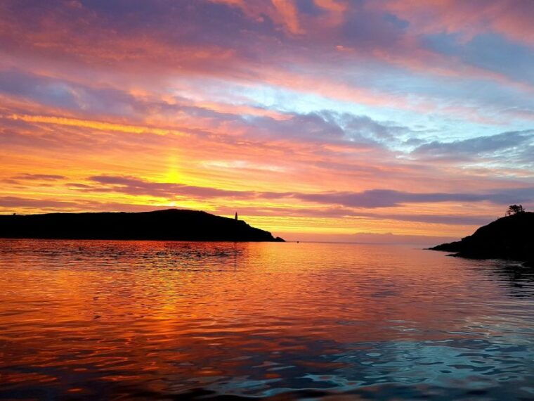 baltimore-harbor-sunset-cruise-to-fastnet-rock-lighthouse