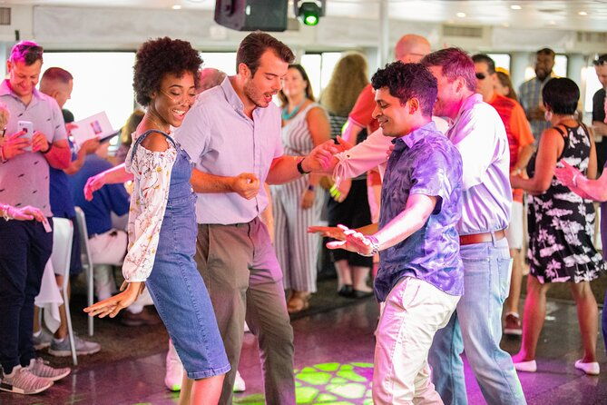 baltimore-new-years-eve-buffet-dinner-cruise
