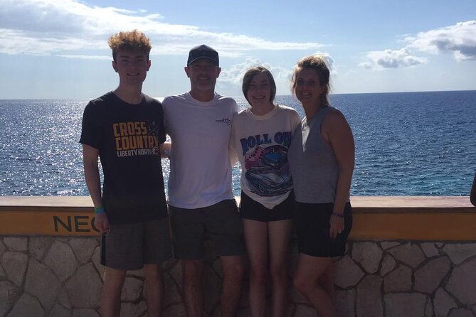 bamboo-rafting-and-limestone-foot-massage-with-ricks-cafe-private-tour