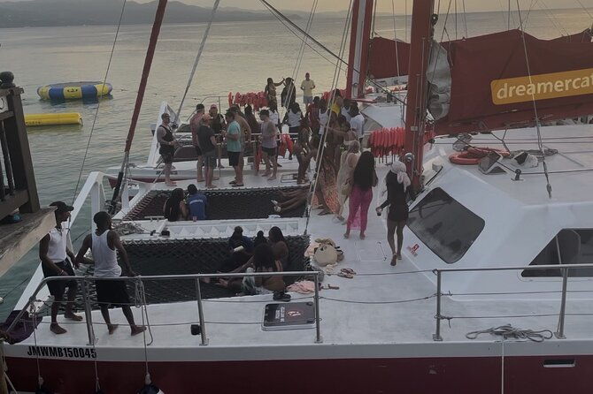 bamboo-rafting-catamaran-party-cruise-and-snorkeling-in-jamaica