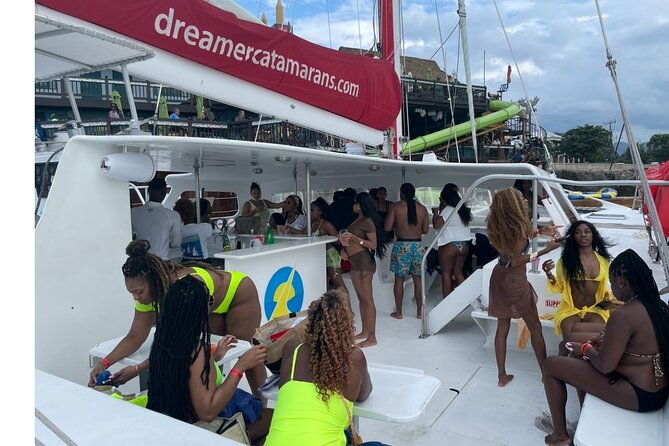 bamboo-rafting-catamaran-party-cruise-and-snorkeling-in-jamaica