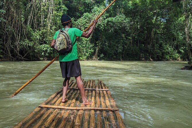 bamboo-rafting-experience-on-the-martha-brea