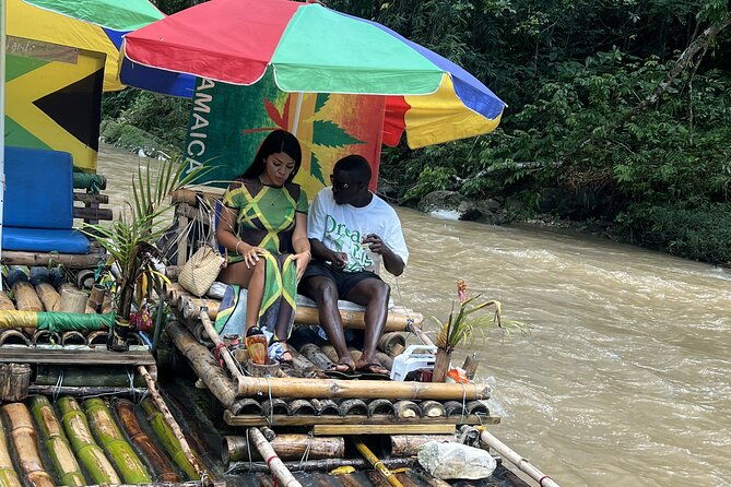 bamboo-rafting-in-jamaicas-martha-brae-river-from-montego-bay
