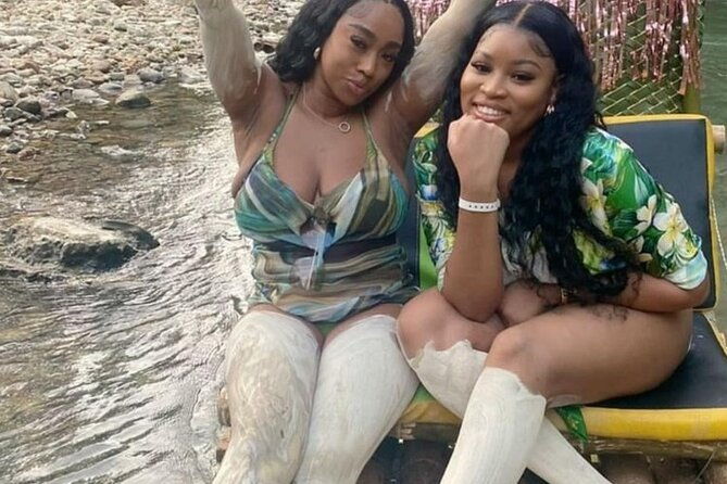 bamboo-rafting-limestone-foot-massage-on-the-river