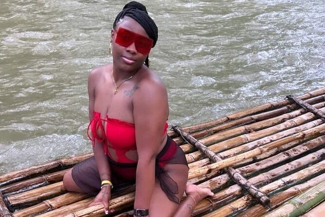 bamboo-rafting-with-limestone-foot-massage-3