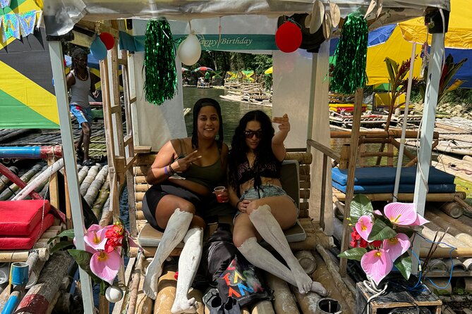 bamboo-rafting-with-limestone-massage-and-private-pick-up