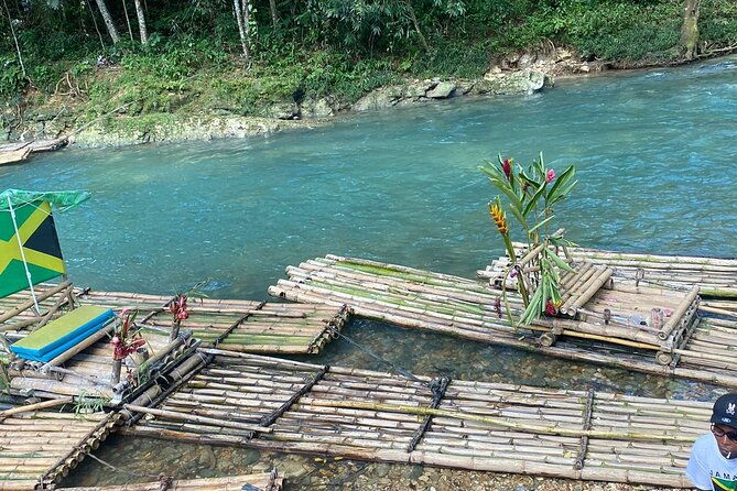 bamboo-rafting-with-limestone-massage-in-montego-bay